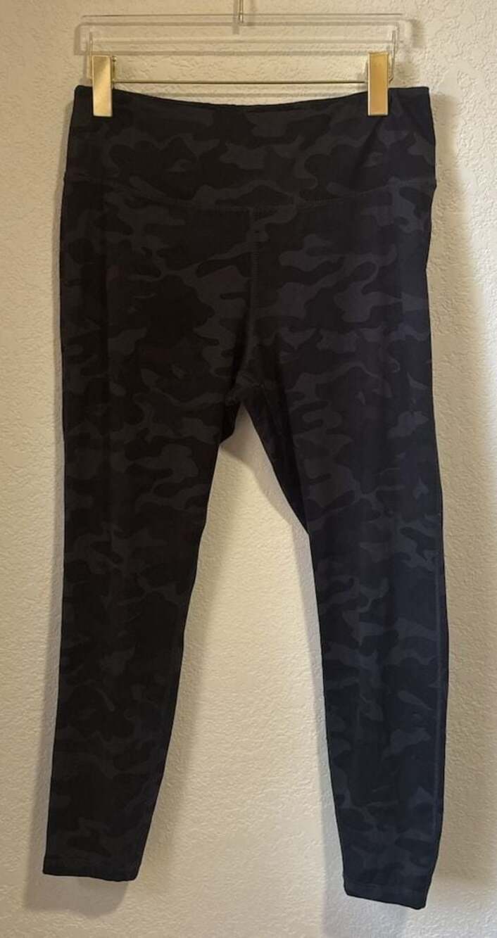 Danskin Women's Active Camo Printed High Rise Legging